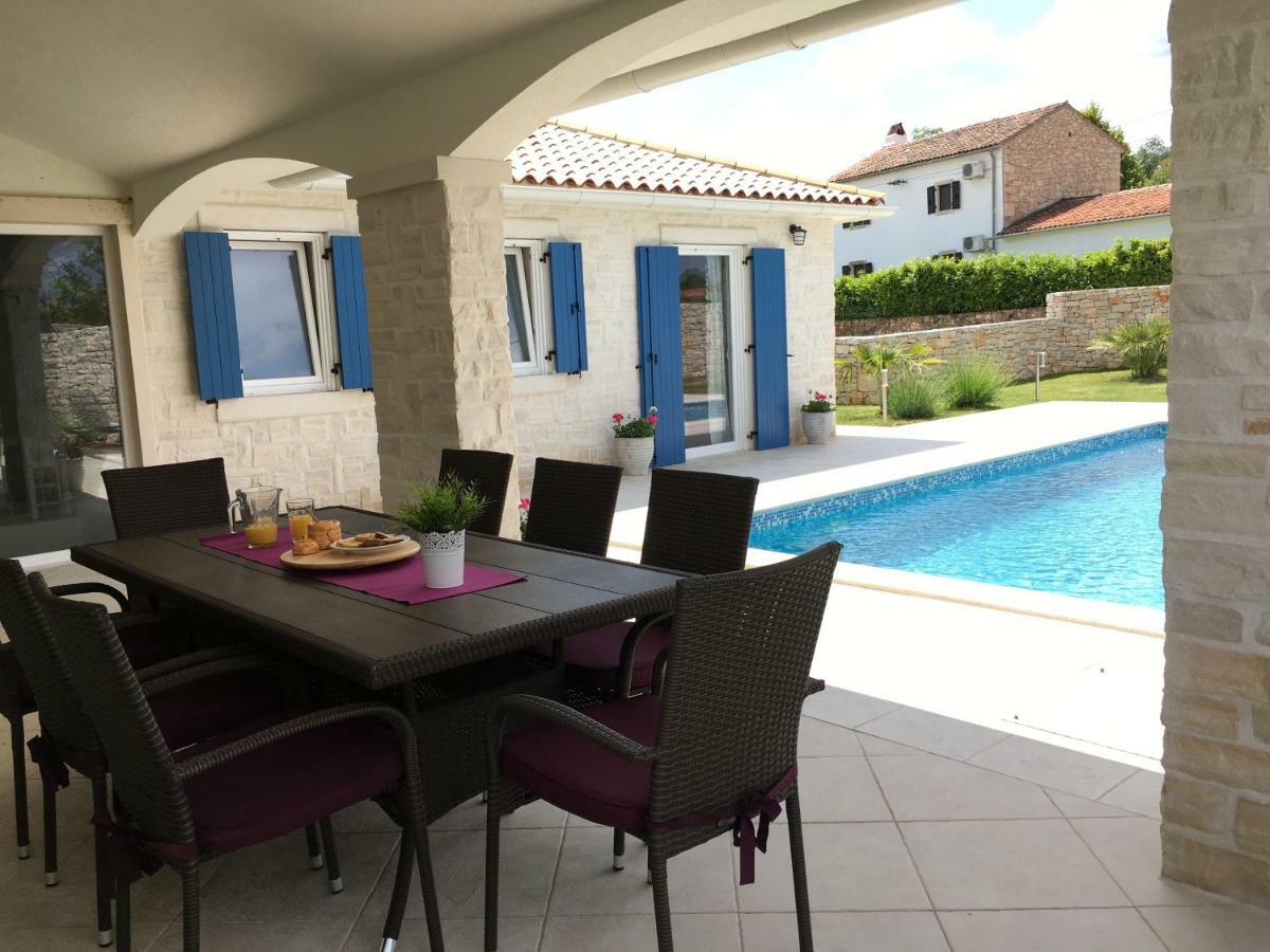Villa Blanca With A Heated Private Pool Ruzici  Zewnętrze zdjęcie
